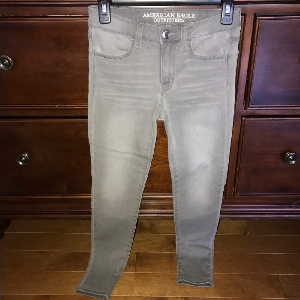 Gray American Eagle Jeggings
